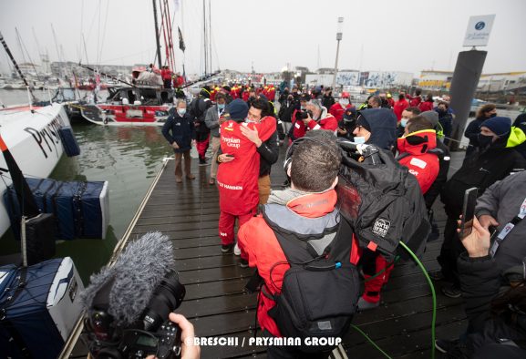 Arrivée de Giancarlo PEDOTE lors du Vendée-Globe 2020/21 aux Sables d'Olonne